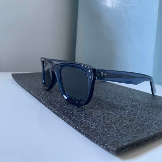 Ray-Ban wayfarer